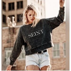 🟠NWT SEINT Mineral Washed Graphic 100% Cotton Sweatshirt in Washed Black